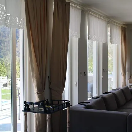 Villa Dionyssos *
